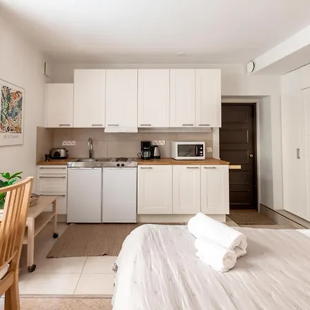 2ndhomes Bright By The Esplanade Park アパート ヘルシンキ